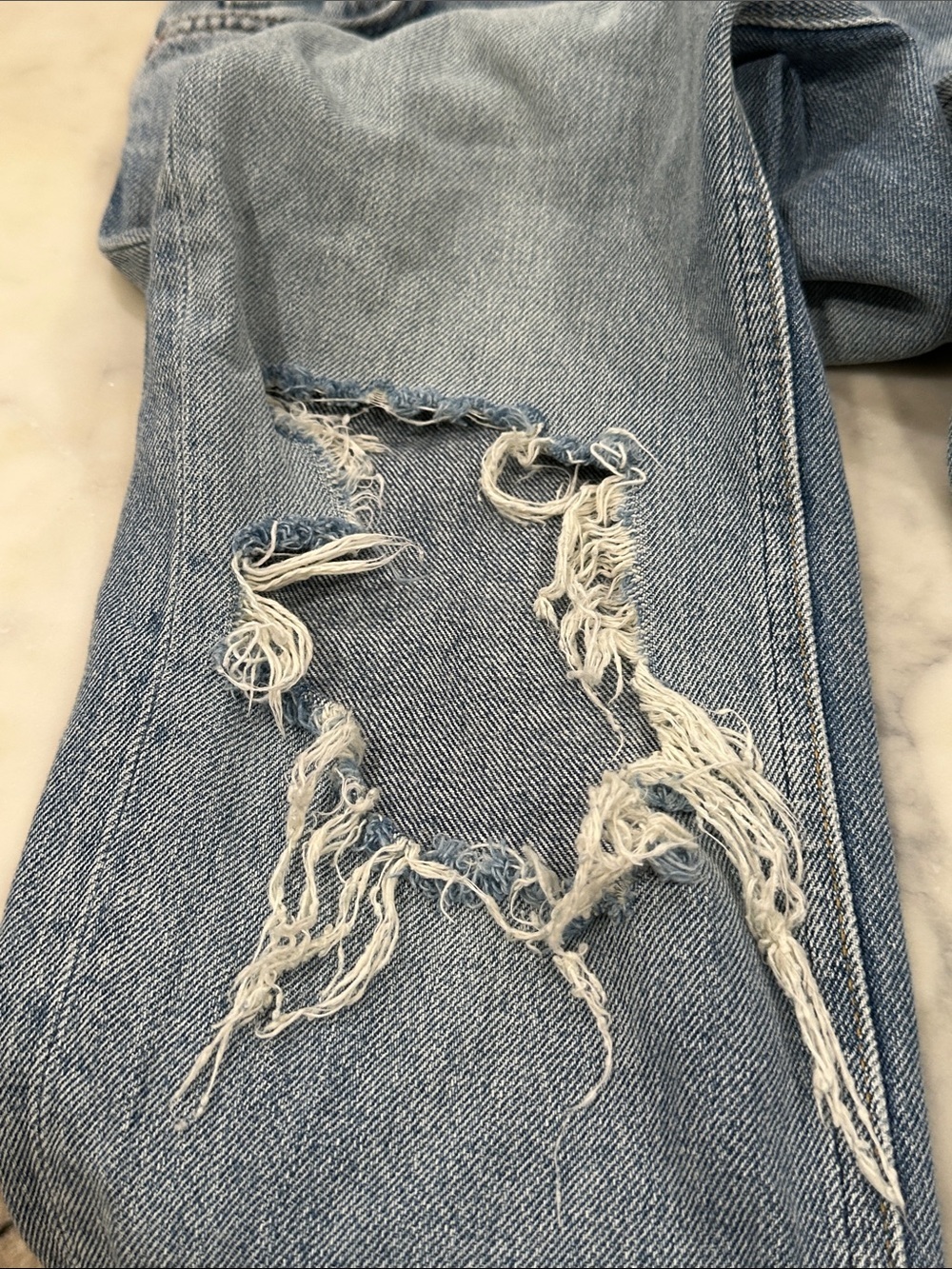 We The Free Maggie Straight Jean Light Stone
Free People Sz 26 Distressed - Picture 13 of 16